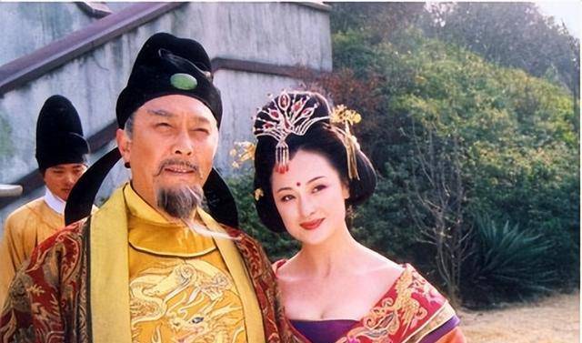 安史之乱是怎么发生的？唐玄宗又是怎么应对的？