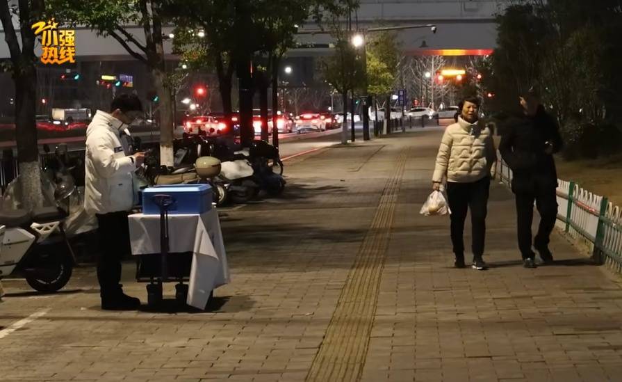 杭州27岁小伙靠三份副业月入3万！他说：不做主业只因……