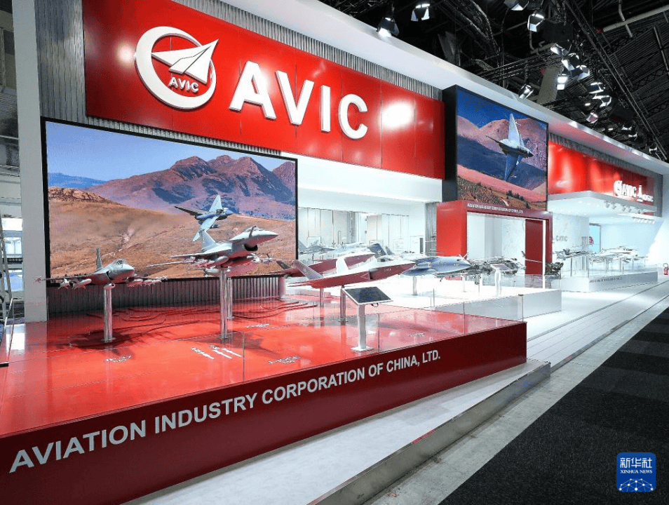 当面歼-10CE，对面“阵风”：巴黎航展对台戏