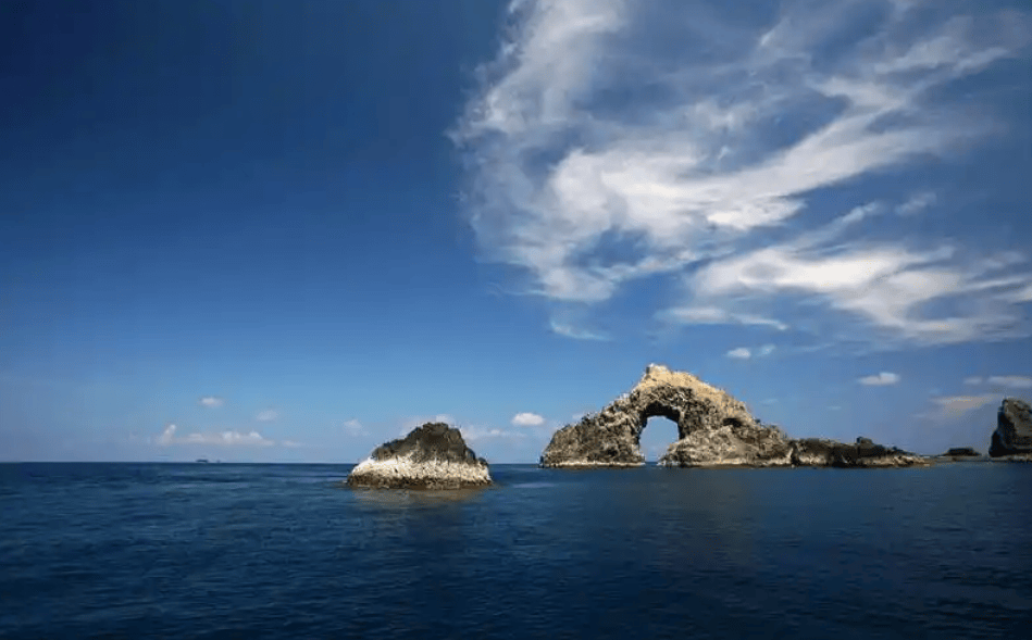 马英九机场发言哽咽，连续13天行程创记录，两岸面临重大关键节点！