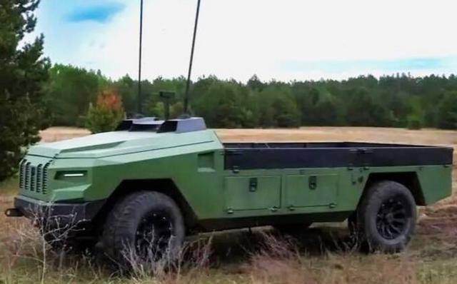 俄乌战场的“后勤运输战”：俄军出动毛驴，乌军发明无人机补给车