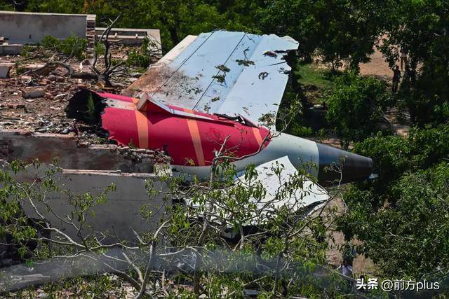 印度客机坠毁”初步调查结果曝光，知情人：两个发动机燃油开关关闭