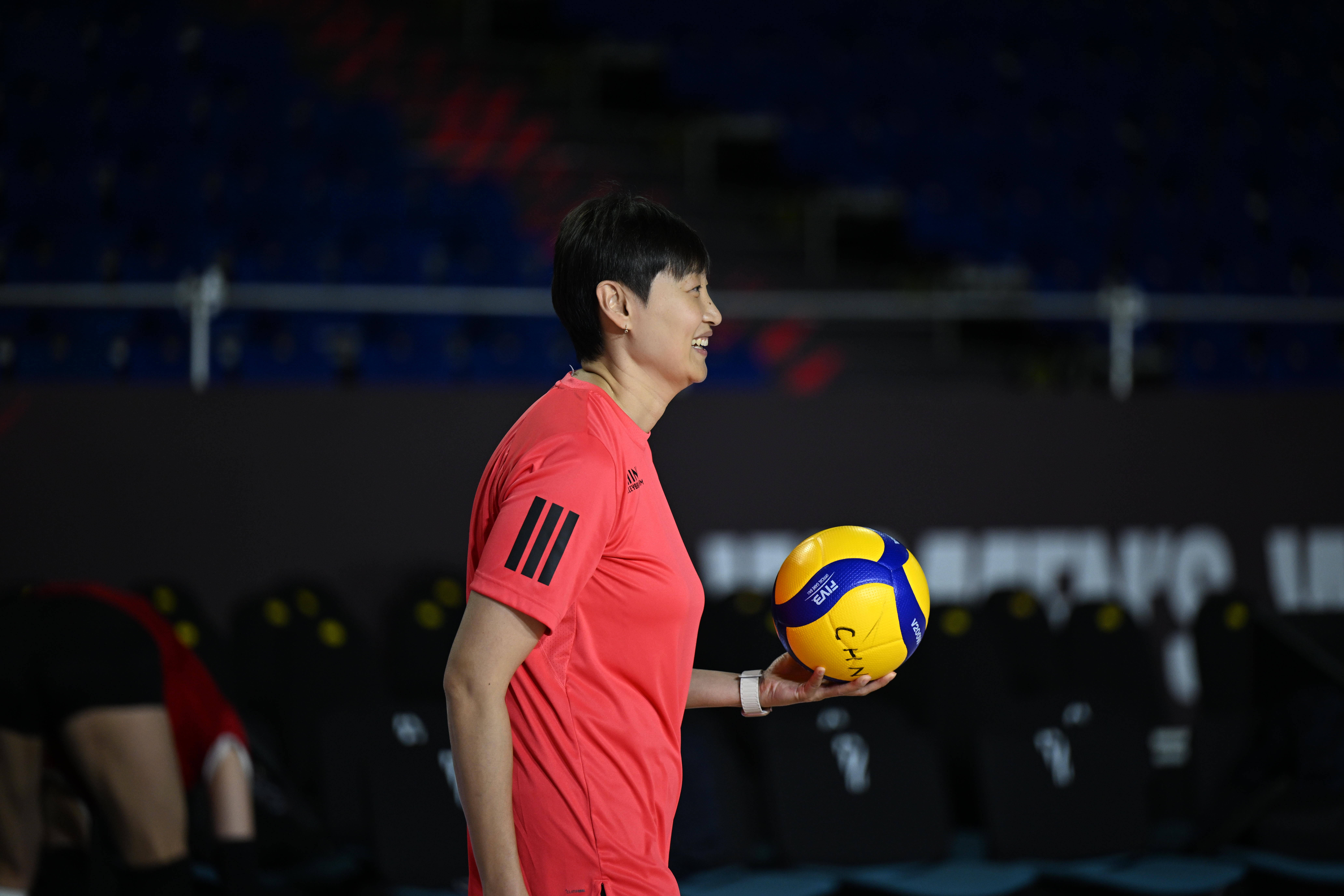 （体育）排球——女排世锦赛：中国队进行赛前训练