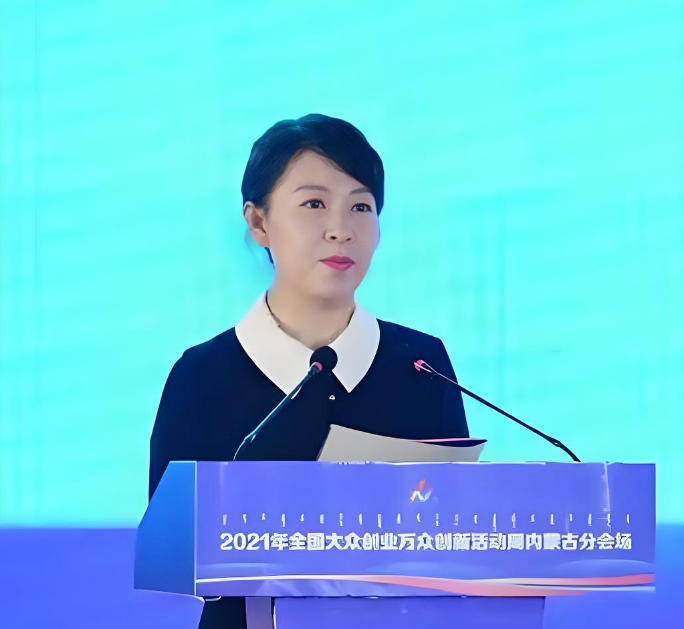 “换装主席”王莉霞的堕落:从光鲜人设到腐败深渊