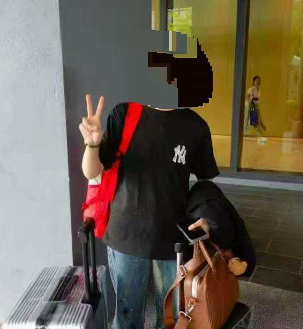 19岁女生留学第9天从39楼坠亡，父亲：有人假冒警察向她索要25.8万元