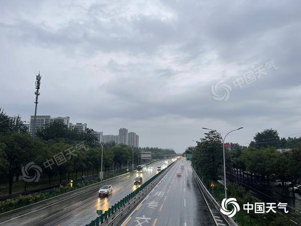 今天北京强降雨过程继续 部分地区雨势猛烈或现大暴雨