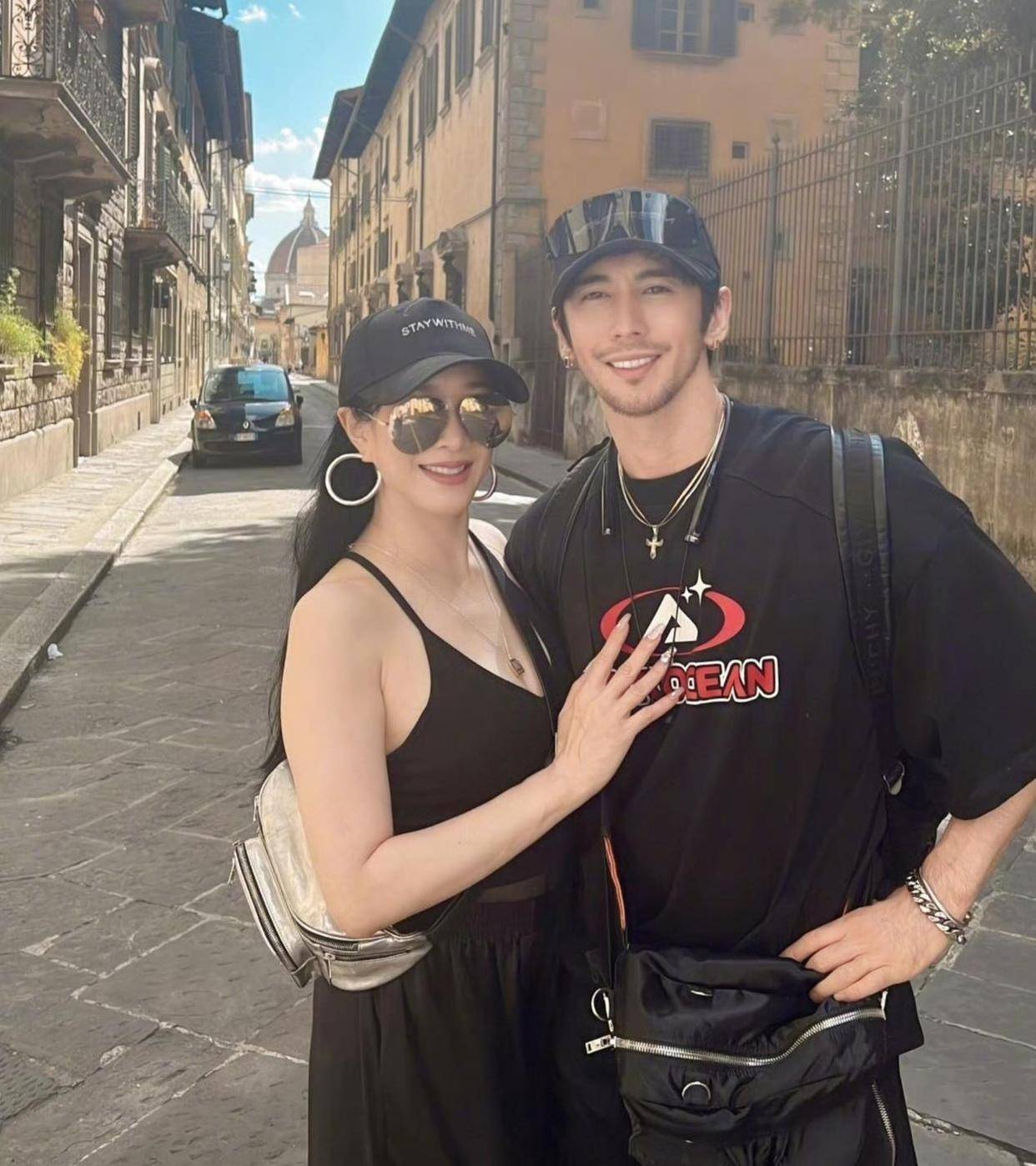 考古|张伦硕称张维伊像以前的自己 ,曾娶大11岁钟丽缇被嘲,如今成为重组家庭中教科书般的男人?