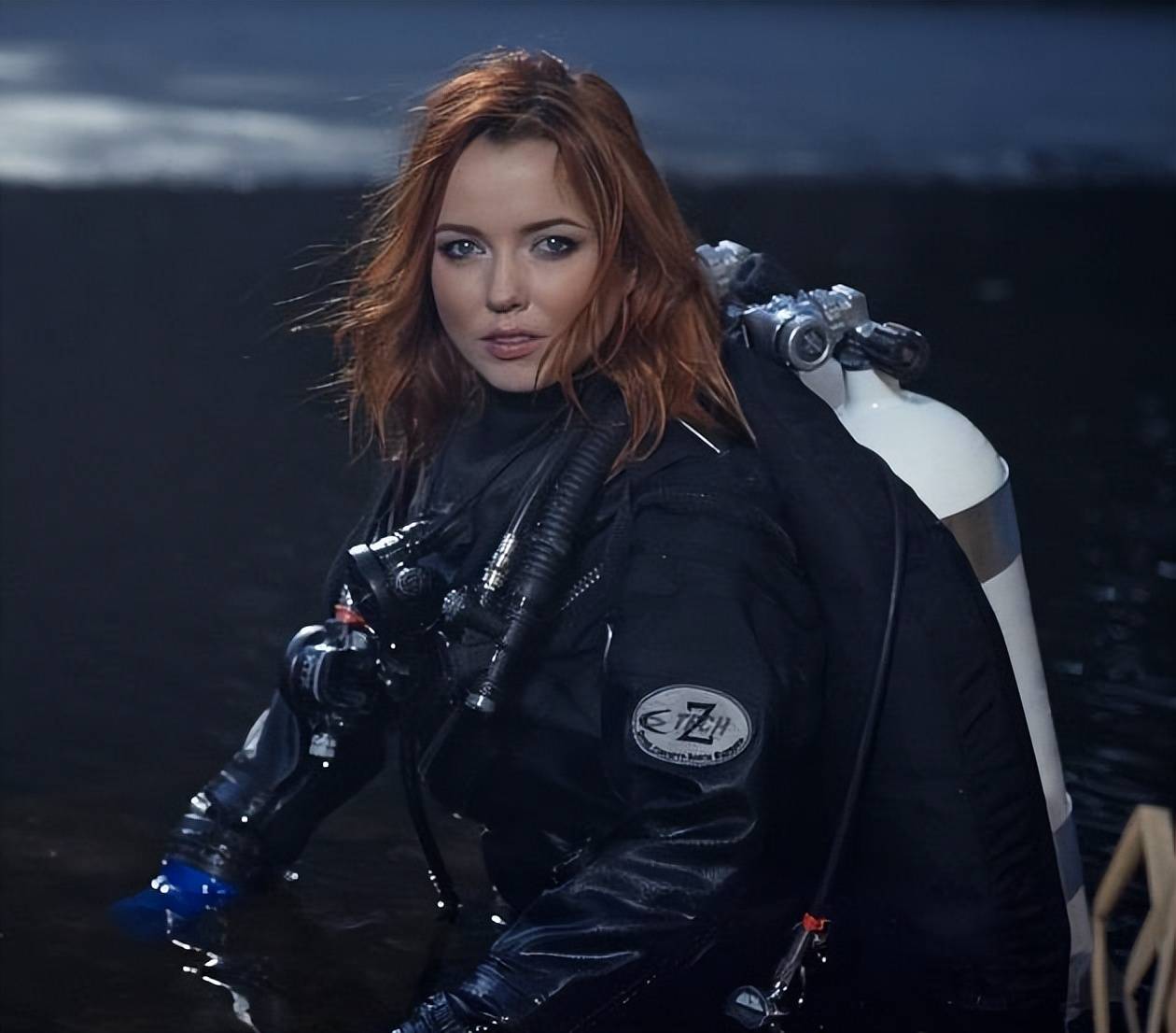 乌克兰女蛙人深潜80米,在北约家门口,炸了北溪管道,遭德国通缉