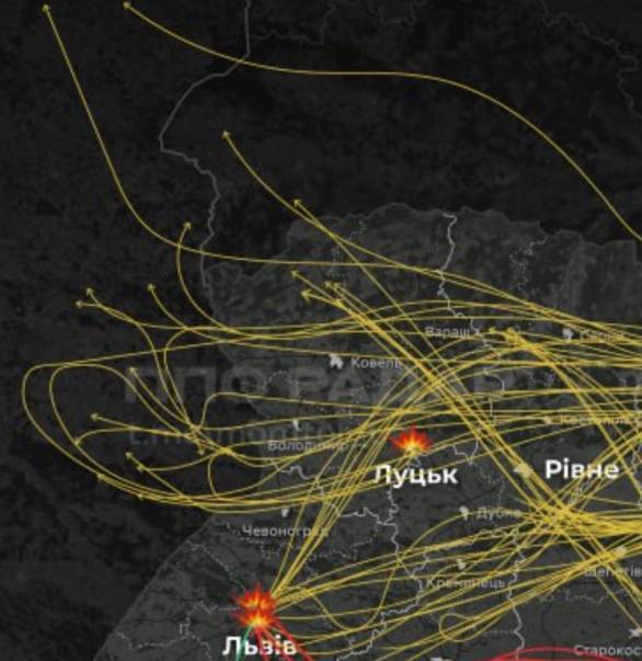 特朗普终于就俄无人机事件表态,波兰:说的啥