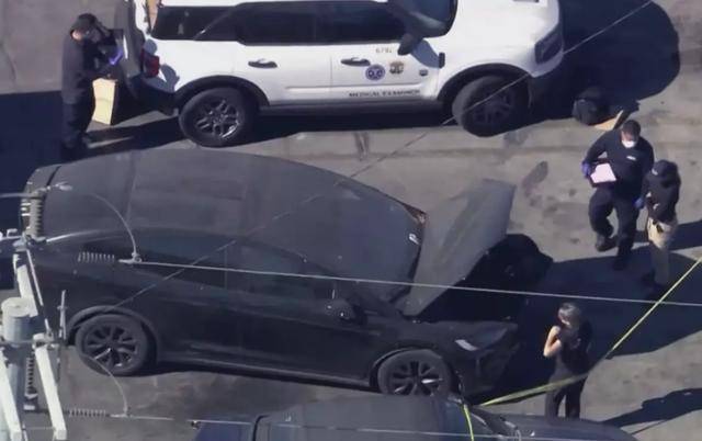 知名歌手名下特斯拉车内发现尸体,死者身份不明