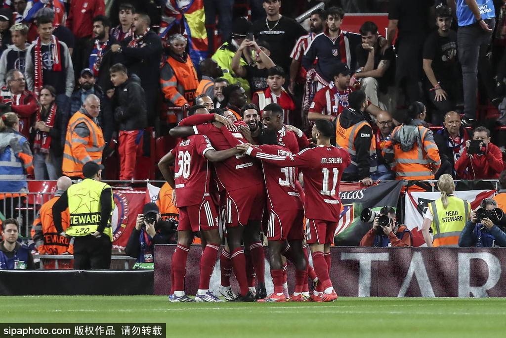 欧冠-萨拉赫传射西蒙尼染红 范迪克绝杀利物浦3-2马竞