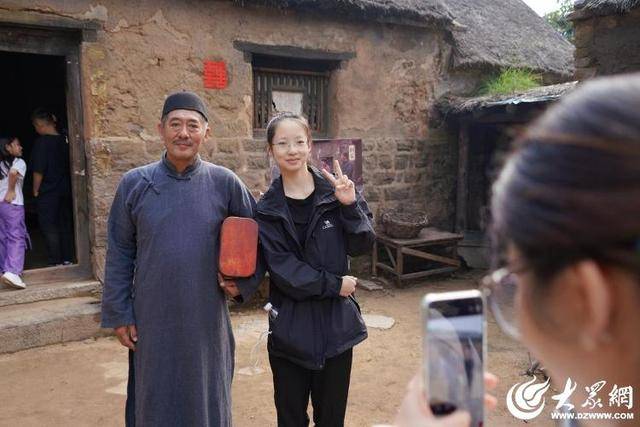 山东沂南:影视剧带火沂蒙山村红色游