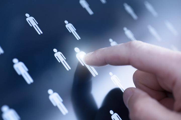 中国人口总量连续三年下降 专家预计2027年跌破14亿