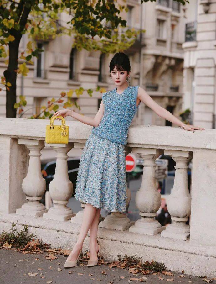 时装周上的女明星,秋冬氛围感一键封顶!