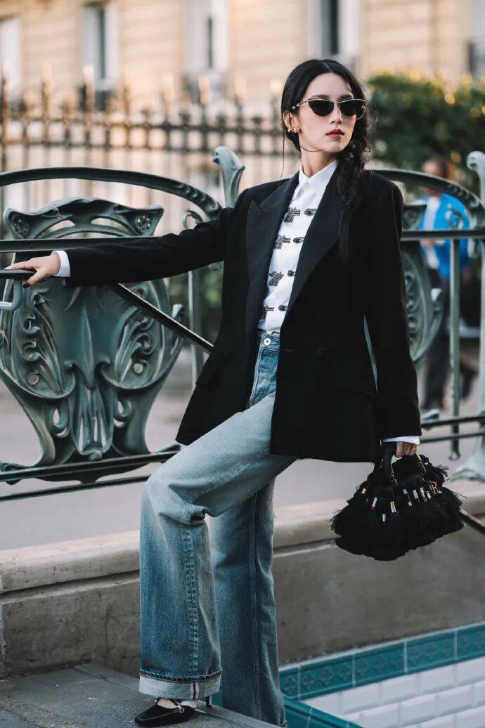 时装周上的女明星,秋冬氛围感一键封顶!