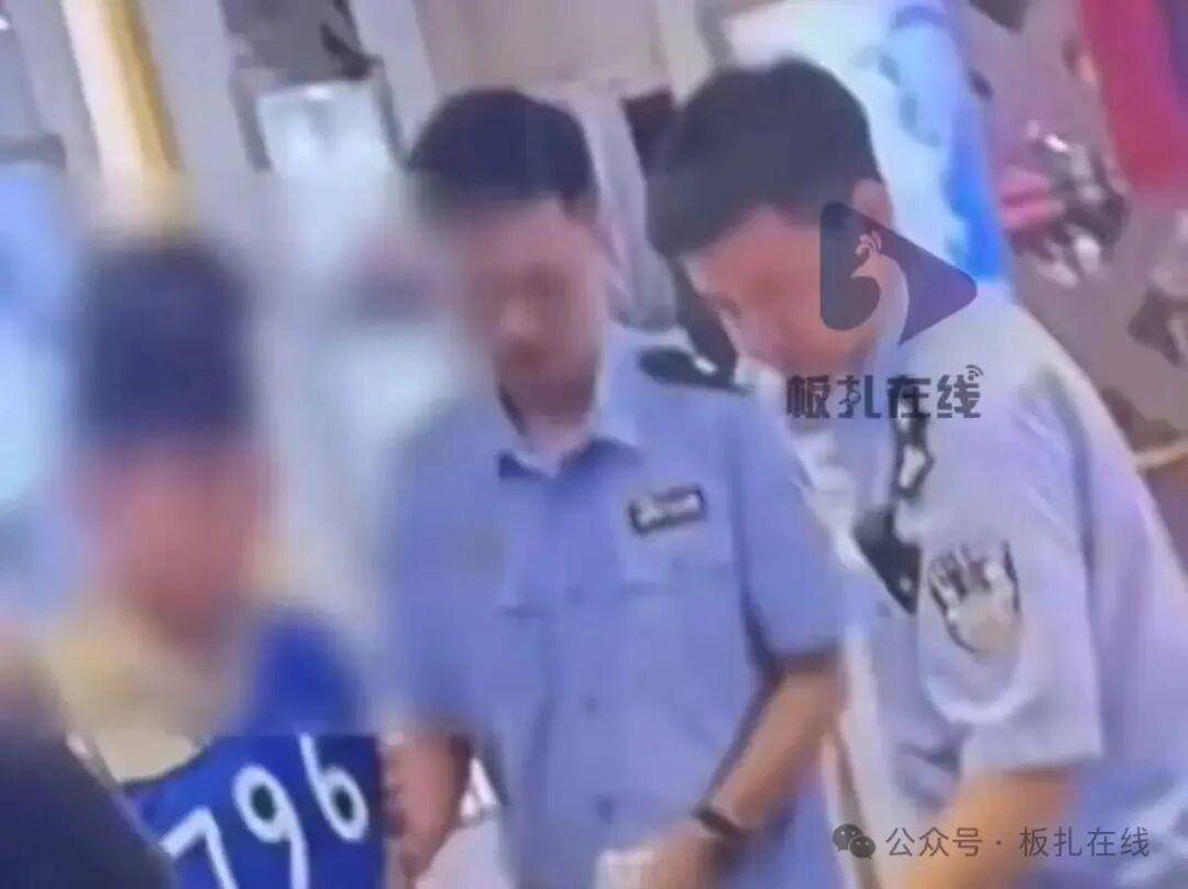 黔南一珠宝店960克黄金被盗 警方24小时破案，押解嫌疑人到店指认