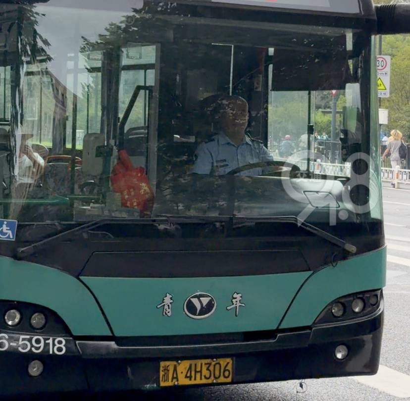 真的要说再见!杭州:今晚,最后一班!不少人的青春回忆…